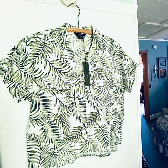 Tahari Tropical Print 100% linen Button Front - Picture 4 of 11